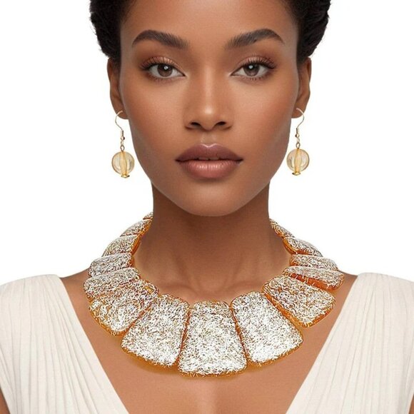 Bib Gold Resin Confetti Large Necklace for Women - Picture 1 of 3